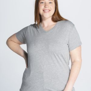Camiseta Curves T-Shirt V-Neck de Jhk