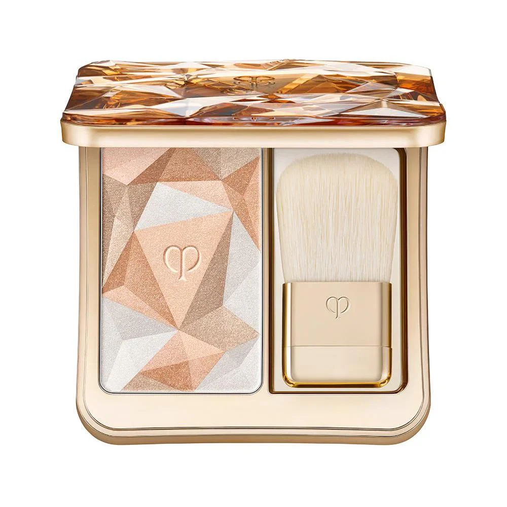 Cle De Peau Beaute Cle De Peau Luminizing Face Enhancer 202 1 Cle De Peau Beaute Cle De Peau Luminizing Face Enhancer 202